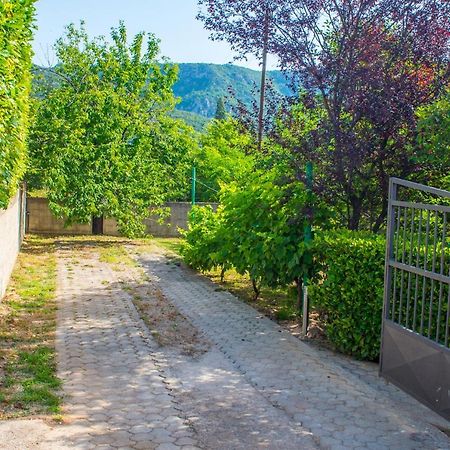 Holiday Home Narona Mostar Exteriör bild