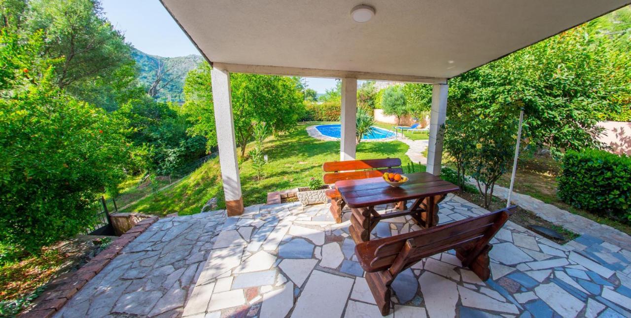 Holiday Home Narona Mostar Exteriör bild