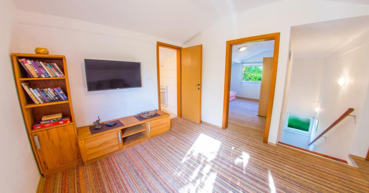 Holiday Home Narona Mostar Exteriör bild