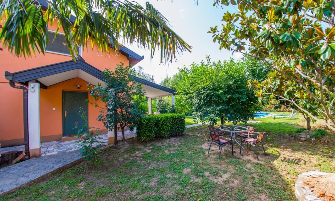 Holiday Home Narona Mostar Exteriör bild